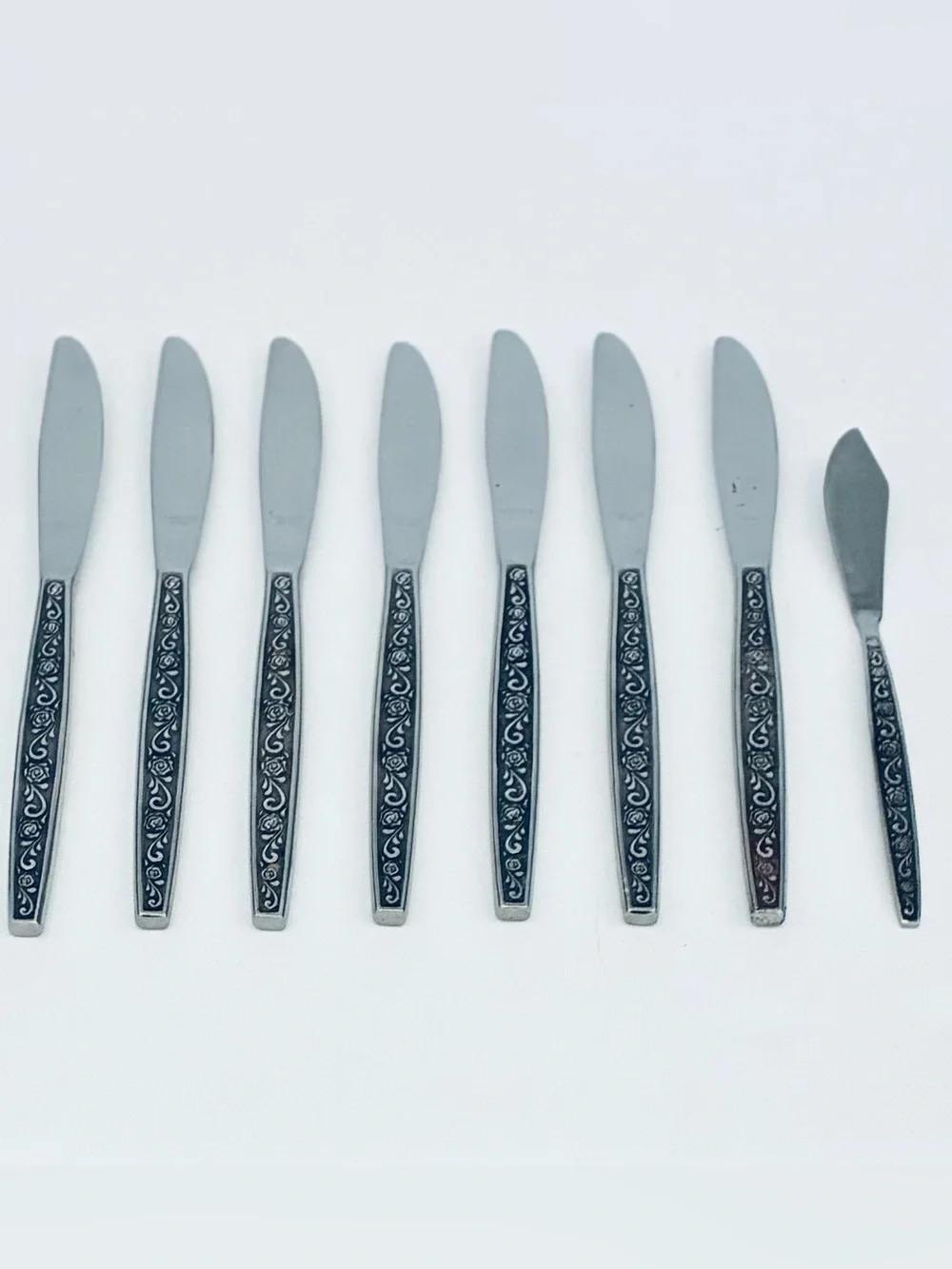 Rose Border Flatware 7 Dinner Knives 1 Butter Knife Stainless Steel Japan
